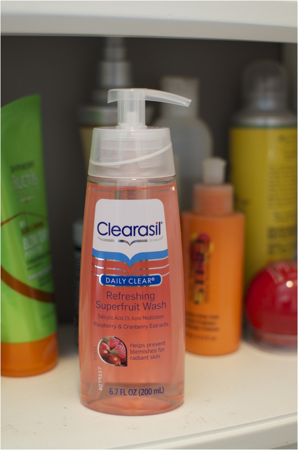 Clearasil’s NEW! Daily Clear Refreshing Superfruit Cleansers