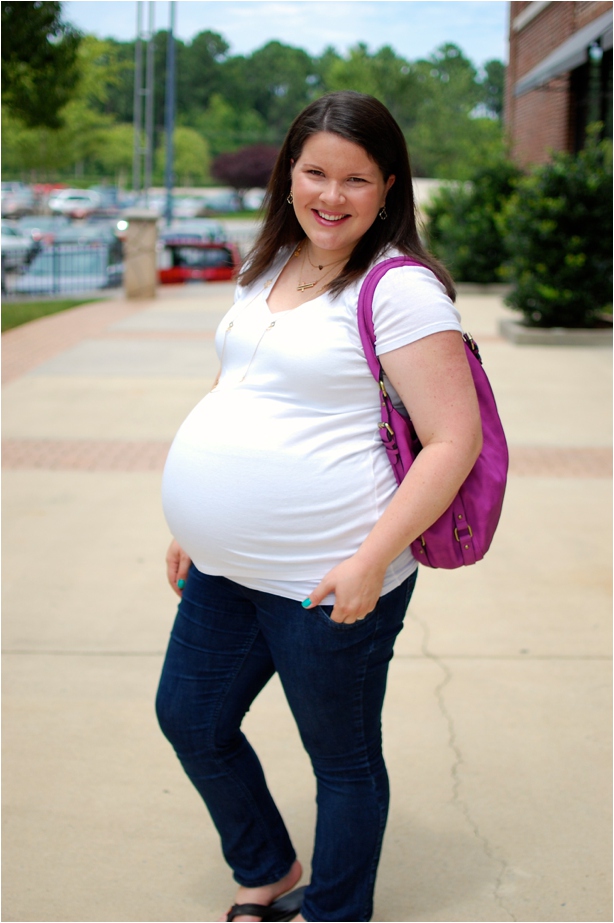 basic third trimester maternity style: white tee and maternity jeans