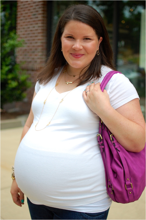 basic third trimester maternity style: white tee and maternity jeans